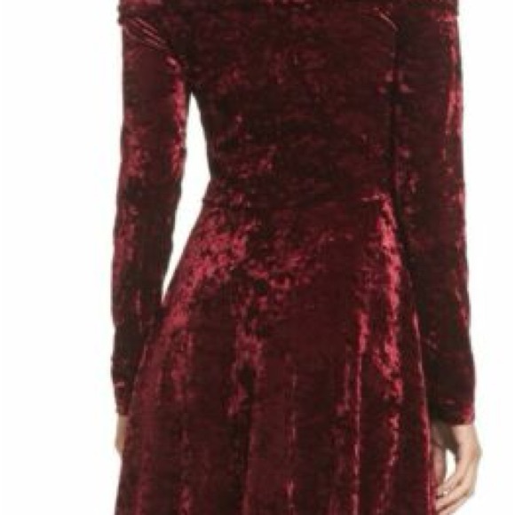 Chelsea28 Burgundy Velvet Long Sleeve Dress - Picture 4 of 9